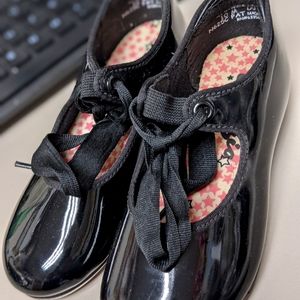 NWOT Capezio Tap Shoes